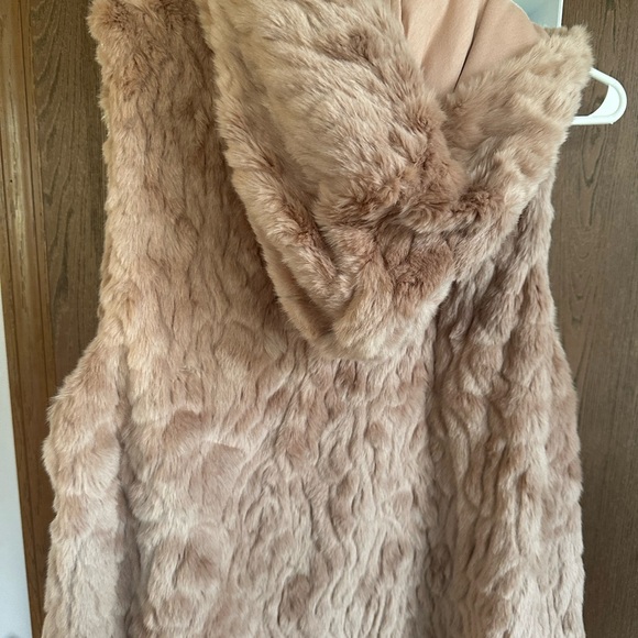 Express fur vest - Picture 3 of 3